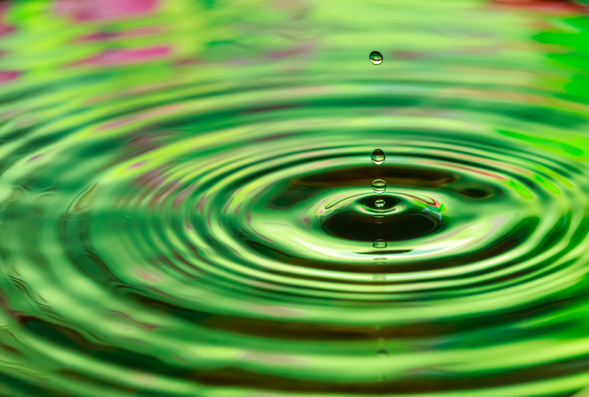 Green water ripple